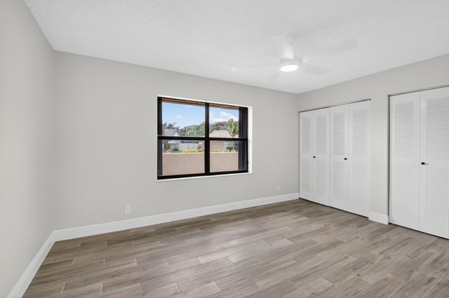 9362 Laurel Green Drive, Boynton Beach, FL 33437
