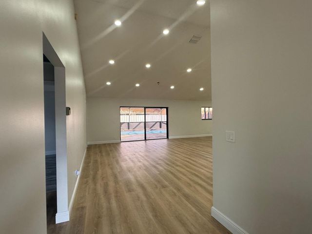 9362 Laurel Green Drive, Boynton Beach, FL 33437