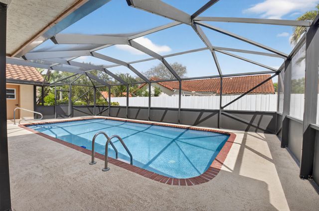 9362 Laurel Green Drive, Boynton Beach, FL 33437