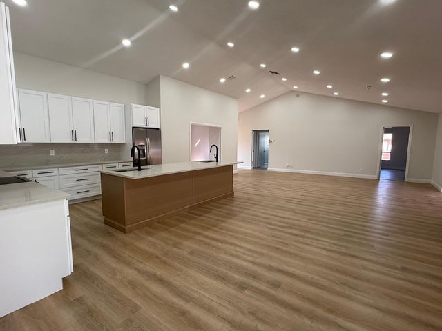 9362 Laurel Green Drive, Boynton Beach, FL 33437