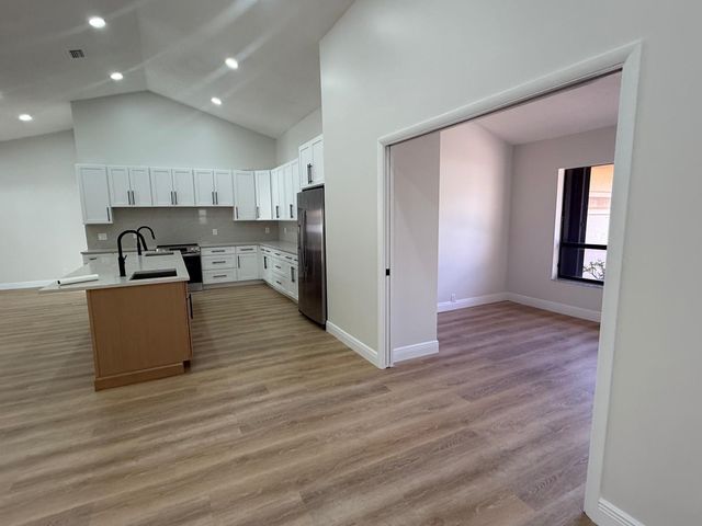 9362 Laurel Green Drive, Boynton Beach, FL 33437