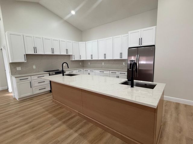 9362 Laurel Green Drive, Boynton Beach, FL 33437