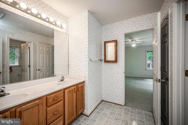 505 BIRDIE RD, Locust Grove, VA 22508