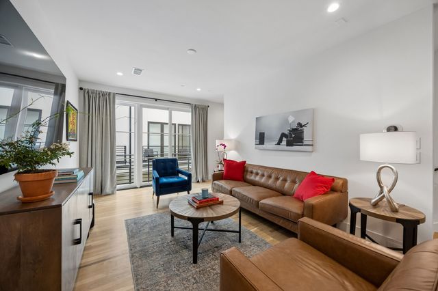 7207 Gaston Avenue 903, Dallas, TX 75214