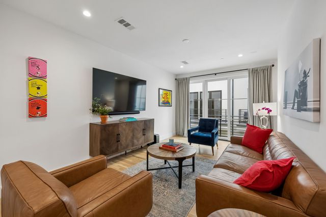 7207 Gaston Avenue 903, Dallas, TX 75214