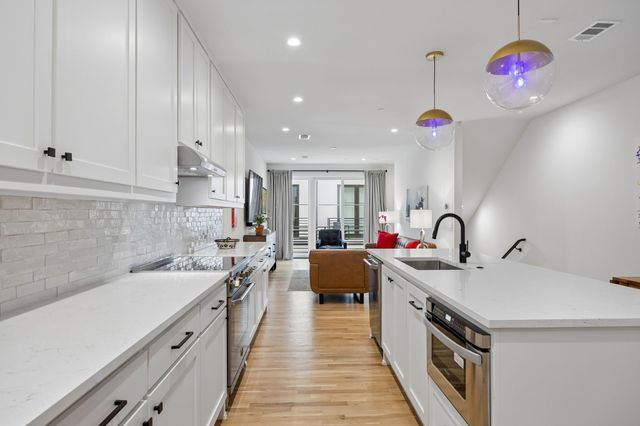 7207 Gaston Avenue 903, Dallas, TX 75214