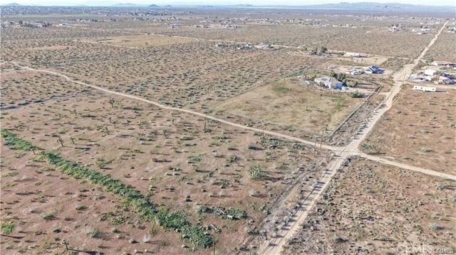 111 Rochester, Phelan, CA 92371