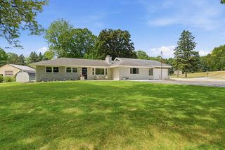 W224N8095 Susan PLACE, Lisbon, WI 53089
