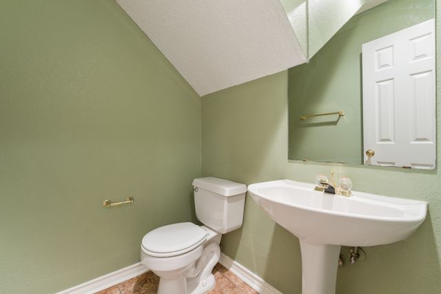 4303 Solitude Court, Arlington, TX 76017