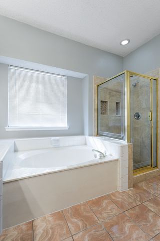 4303 Solitude Court, Arlington, TX 76017