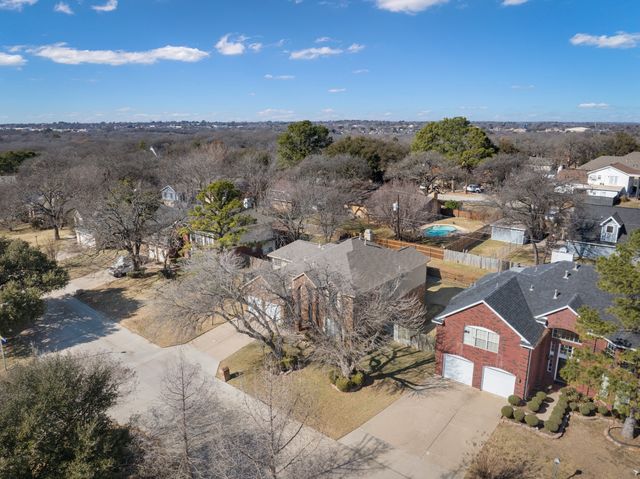 4303 Solitude Court, Arlington, TX 76017