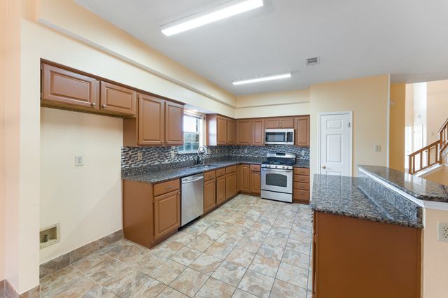 4303 Solitude Court, Arlington, TX 76017