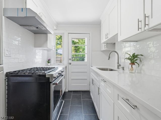 357 Centennial Ave, Cranford Twp., NJ 07016