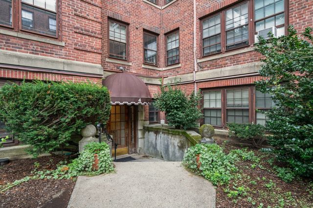 4 Kilsyth 11, Boston, MA 02135