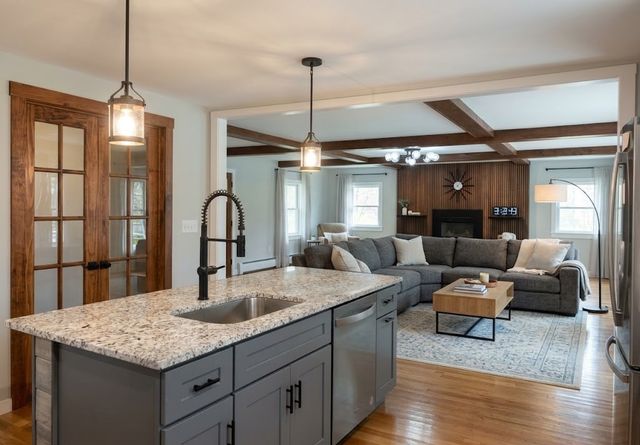 39 Sewall St, Boylston, MA 01505