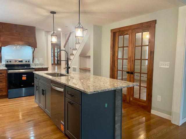 39 Sewall St, Boylston, MA 01505
