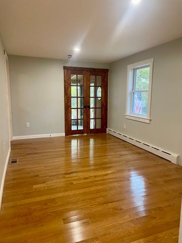 39 Sewall St, Boylston, MA 01505