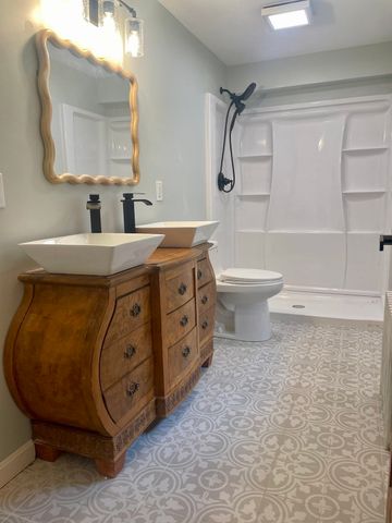 39 Sewall St, Boylston, MA 01505
