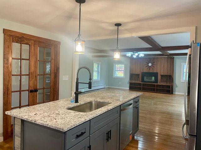 39 Sewall St, Boylston, MA 01505