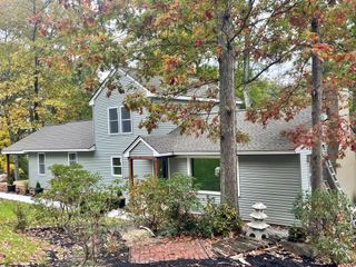 39 Sewall St, Boylston, MA 01505