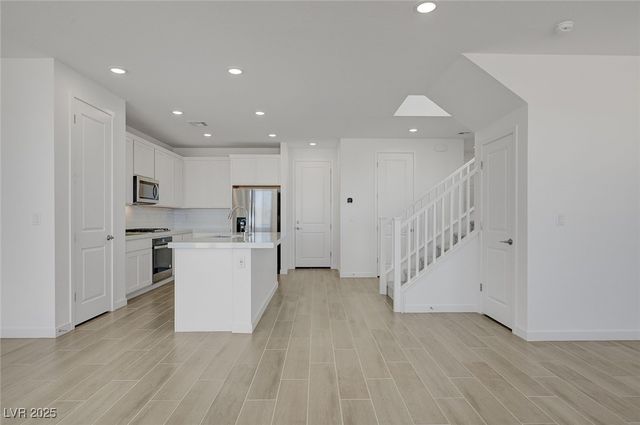 8532 West Agate Avenue, Las Vegas, NV 89113