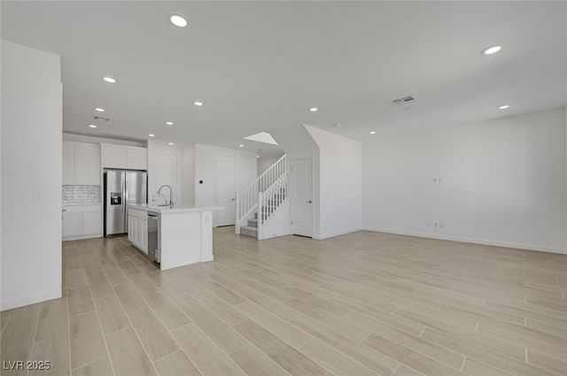 8532 West Agate Avenue, Las Vegas, NV 89113