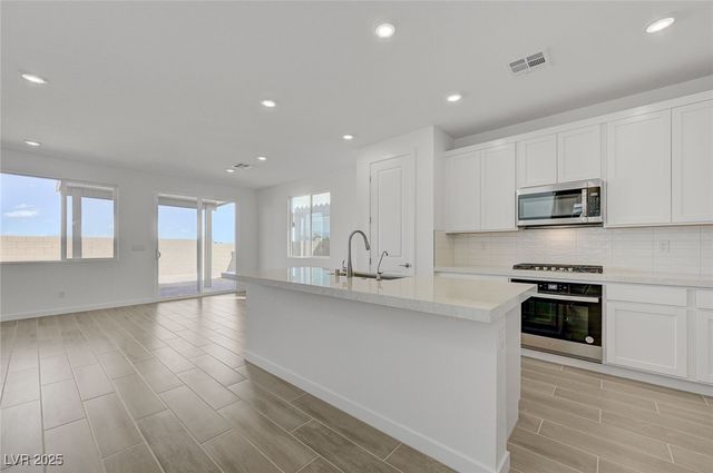 8532 West Agate Avenue, Las Vegas, NV 89113