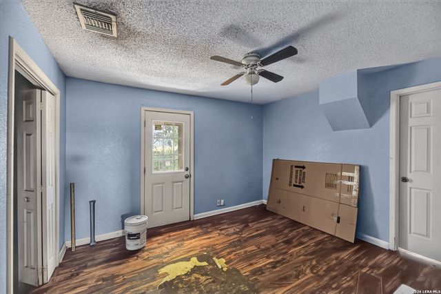 6297 S Fm 3465, Adkins, TX 78101