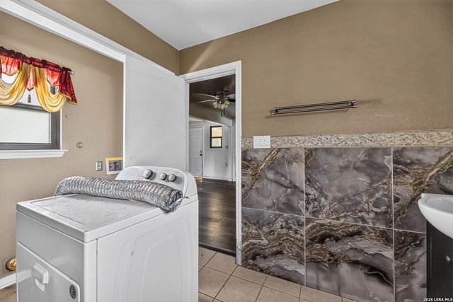 6297 S Fm 3465, Adkins, TX 78101