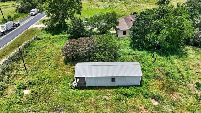 6297 S Fm 3465, Adkins, TX 78101