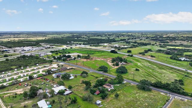 6297 S Fm 3465, Adkins, TX 78101