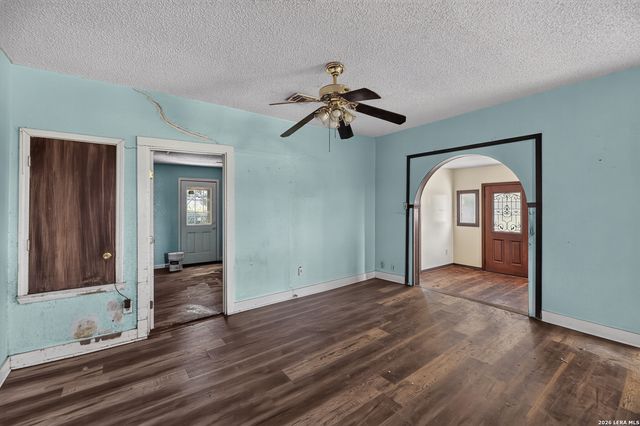 6297 S Fm 3465, Adkins, TX 78101