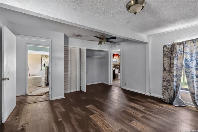 6297 S Fm 3465, Adkins, TX 78101