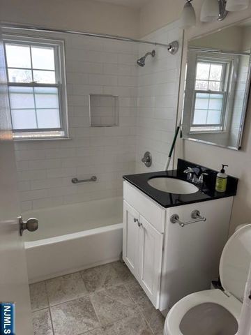 60 Columbia Avenue 48, Dumont, NJ 07628