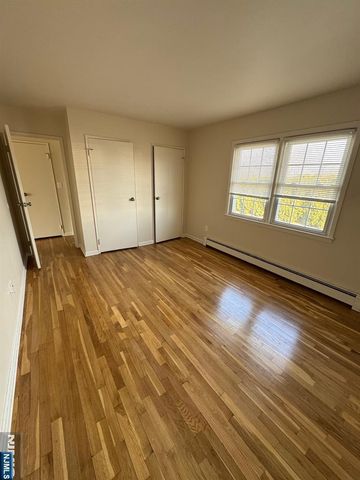 60 Columbia Avenue 48, Dumont, NJ 07628