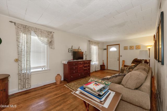 30 Fern Avenue, Colonie, NY 12205
