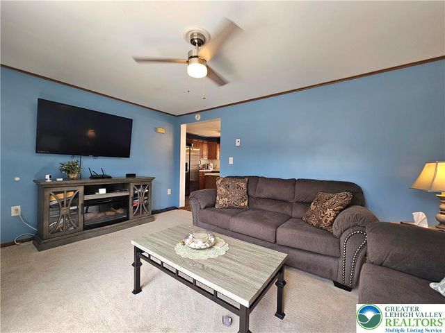 86 Cardinal Lane, Penn Forest Twp, PA 18229