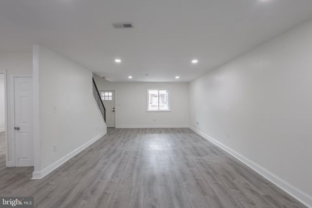 613 MARKET ST, Gloucester City, NJ 08030