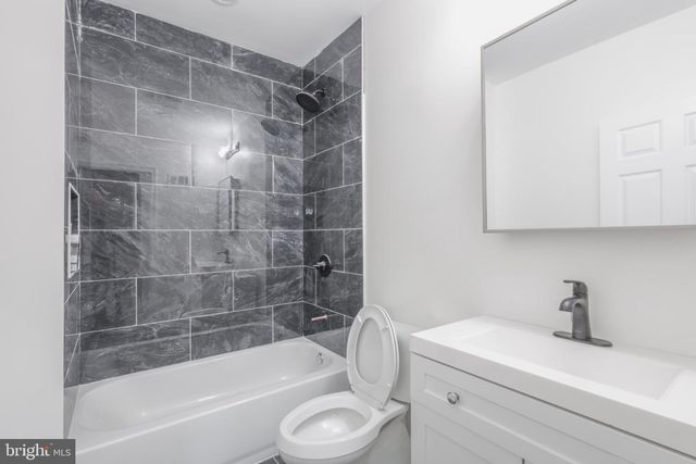 613 MARKET ST, Gloucester City, NJ 08030