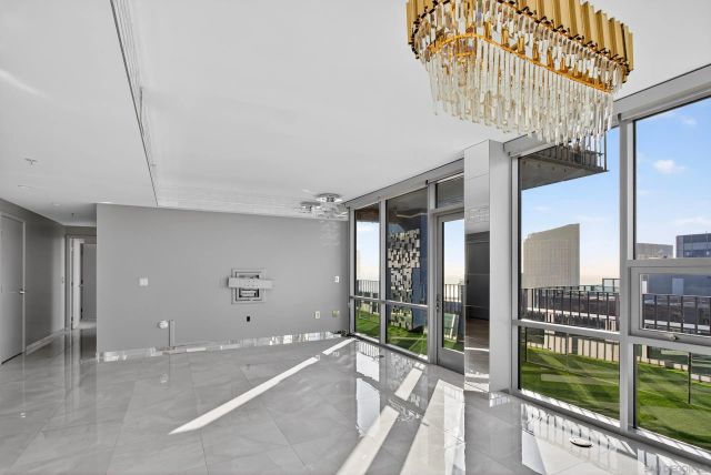 321 10Th Ave 2204, San Diego, CA 92101