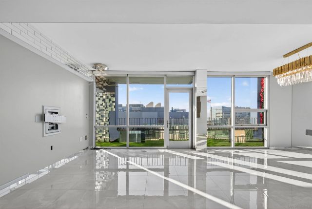 321 10Th Ave 2204, San Diego, CA 92101