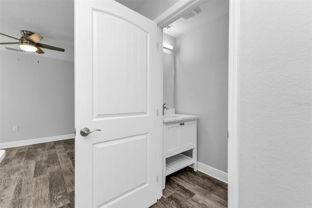 301 E VIRGINIA AVENUE, Punta Gorda, FL 33950