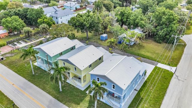 301 E VIRGINIA AVENUE, Punta Gorda, FL 33950