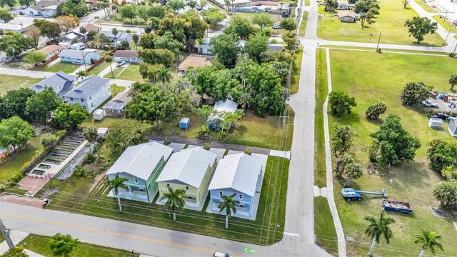 301 E VIRGINIA AVENUE, Punta Gorda, FL 33950
