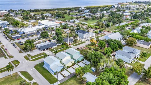 301 E VIRGINIA AVENUE, Punta Gorda, FL 33950