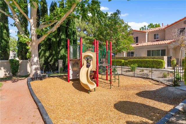 43441 30th St W 3, Lancaster, CA 93536