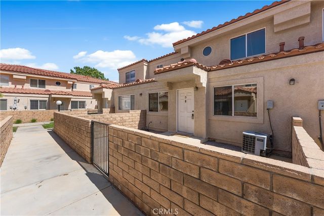 43441 30th St W 3, Lancaster, CA 93536