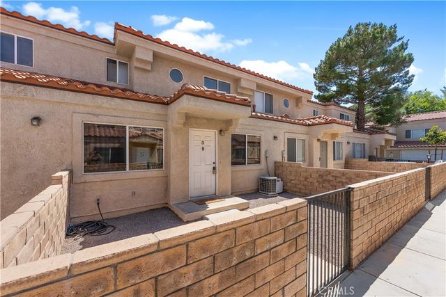 43441 30th St W 3, Lancaster, CA 93536