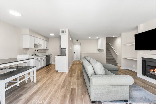 43441 30th St W 3, Lancaster, CA 93536