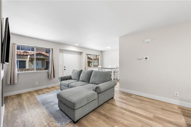 43441 30th St W 3, Lancaster, CA 93536
